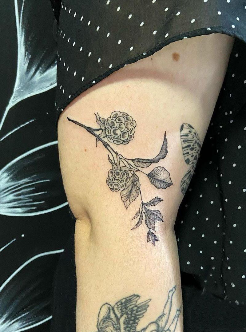 30 Pretty Blackberry Tattoos You Will Like