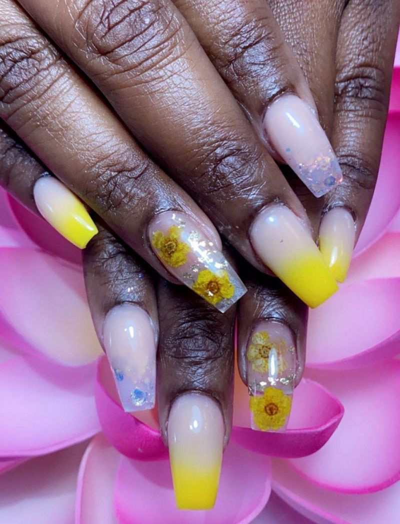 30 Trendy Yellow Ombre Nails You Must Love