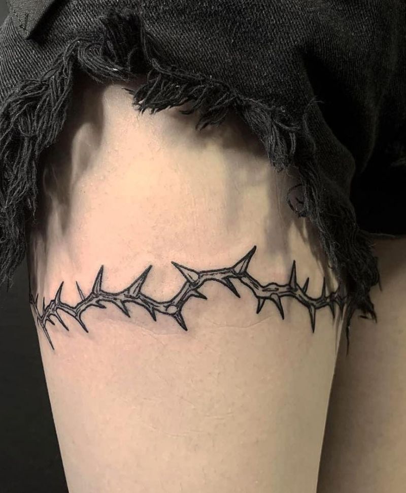 30 Pretty Thorn Tattoos You Need to Copy