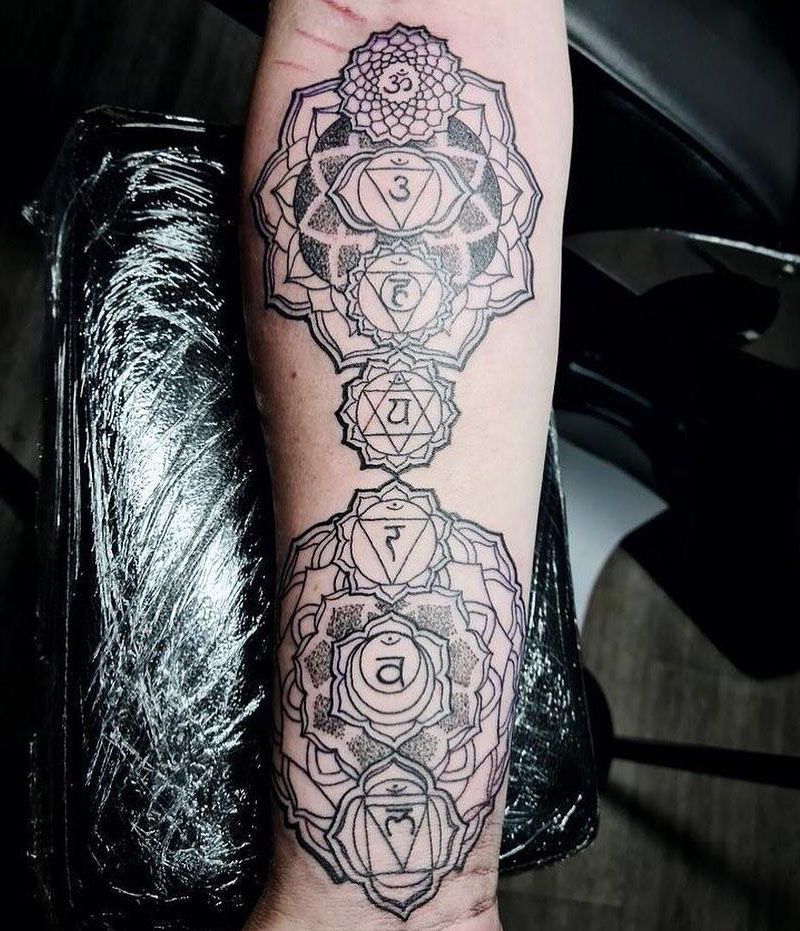 30 Pretty Chakra Tattoos You Need to Copy