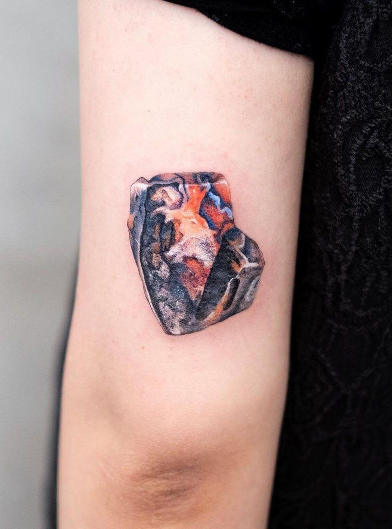 30 Elegant Stone Tattoos for Your Inspiration