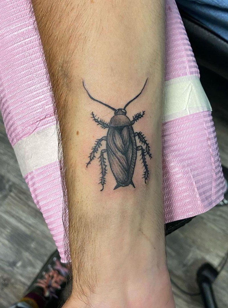 30 Pretty Cockroach Tattoos You Will Love