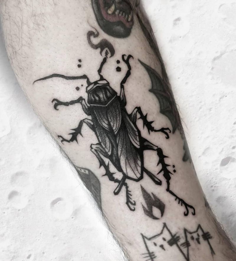 30 Pretty Cockroach Tattoos You Will Love