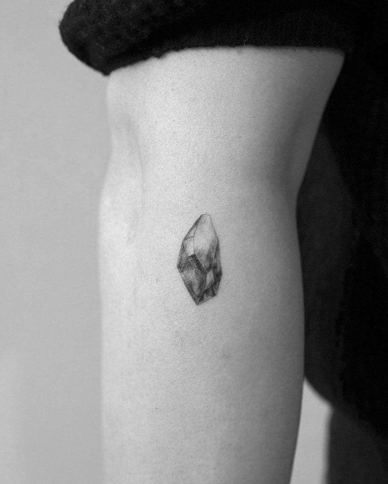 30 Elegant Stone Tattoos for Your Inspiration