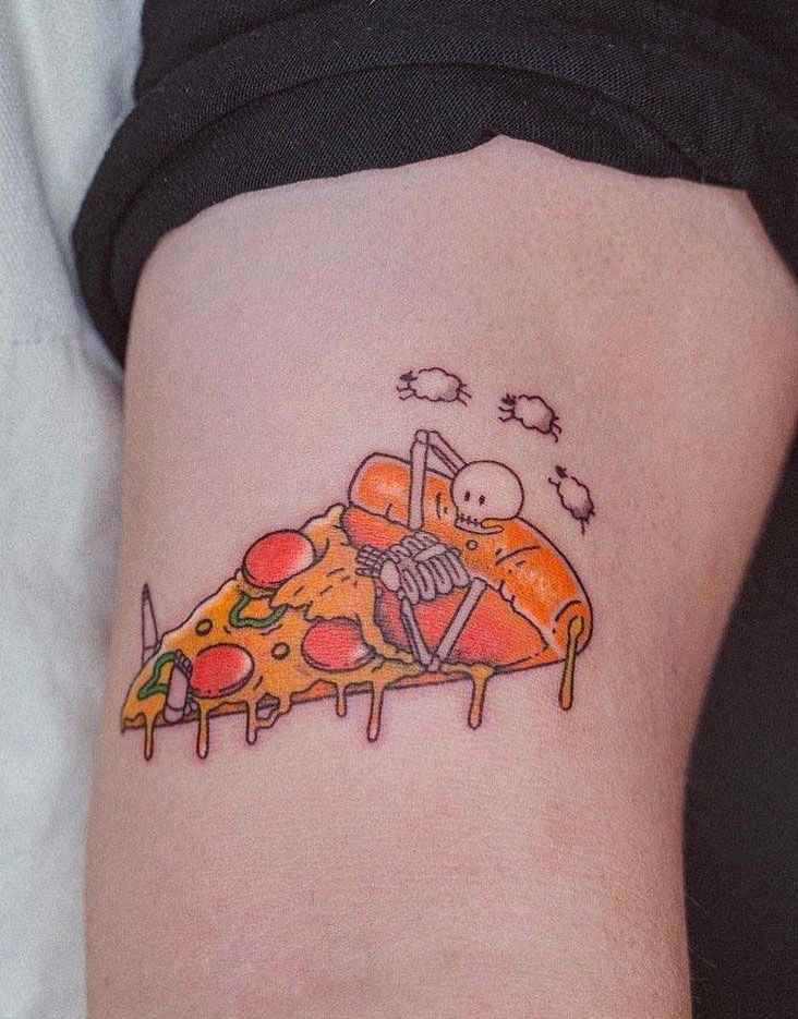 30 Elegant Pizza Tattoos for Your Inspiration