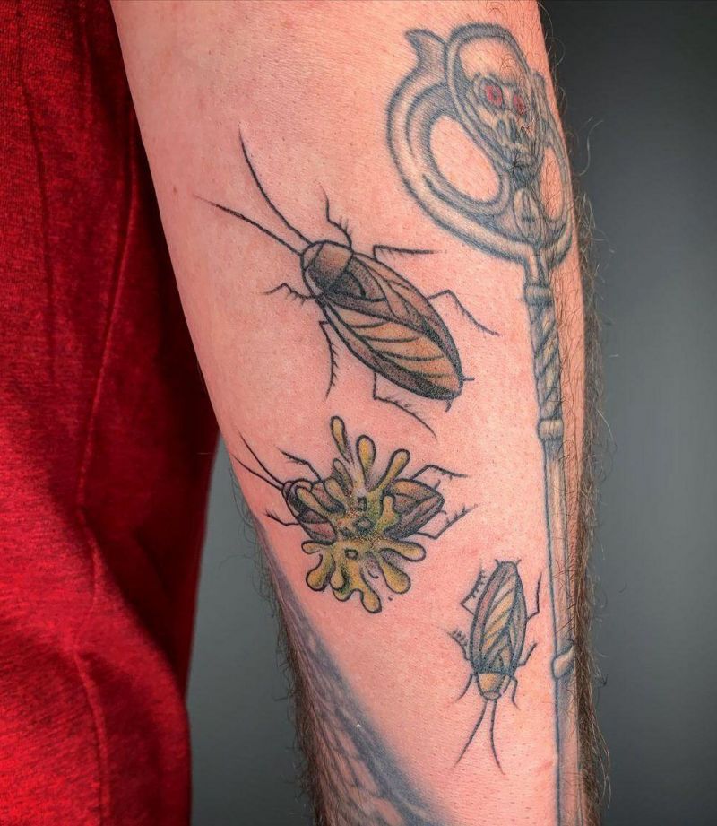 30 Pretty Cockroach Tattoos You Will Love