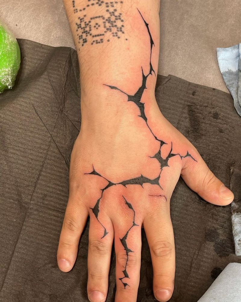 30 Unique Crack Tattoos to Inspire You