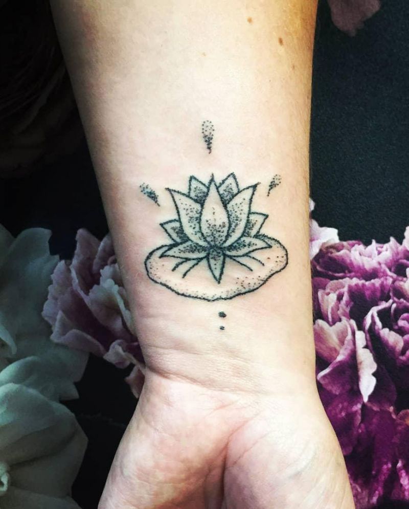 30 Perfect Water Lily Tattoos Make You Attractive