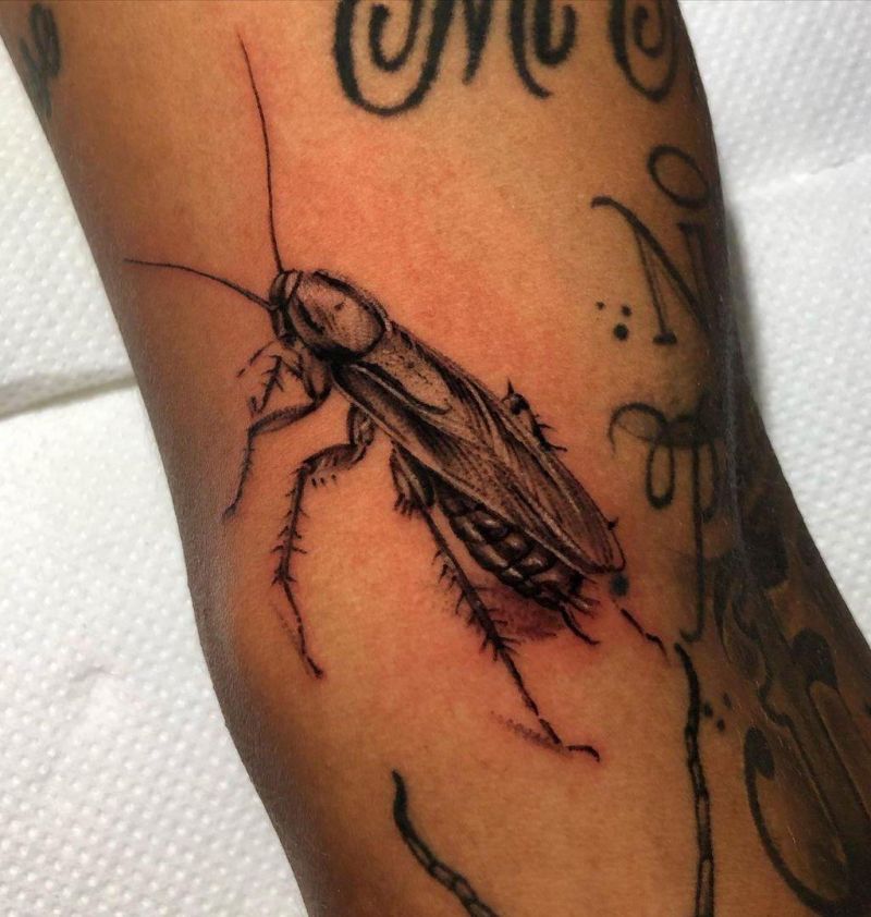 30 Pretty Cockroach Tattoos You Will Love