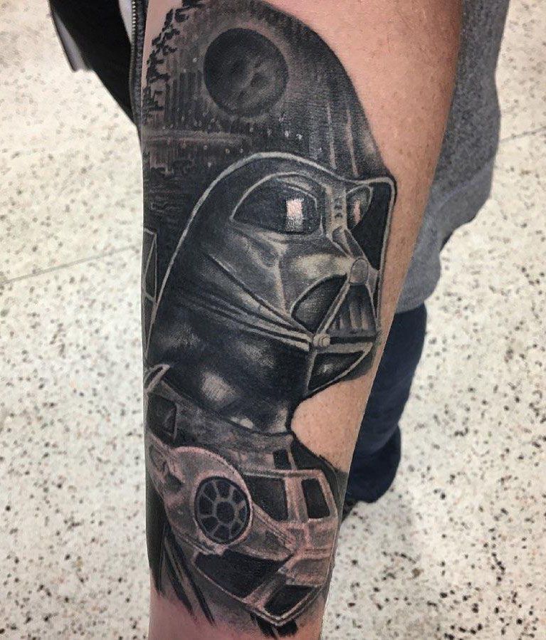 30 Pretty Star Wars Tattoos for Your Inspiration