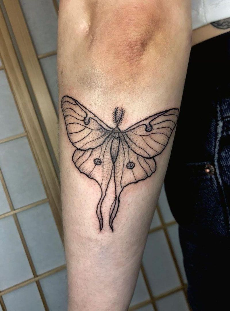 30 Pretty Luna Moth Tattoos to Inspire You