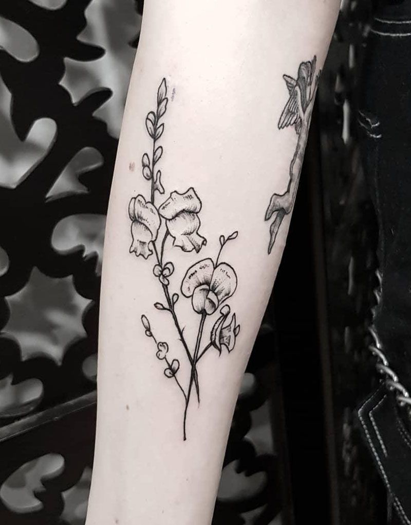 30 Pretty Snapdragon Tattoos to Inspire You