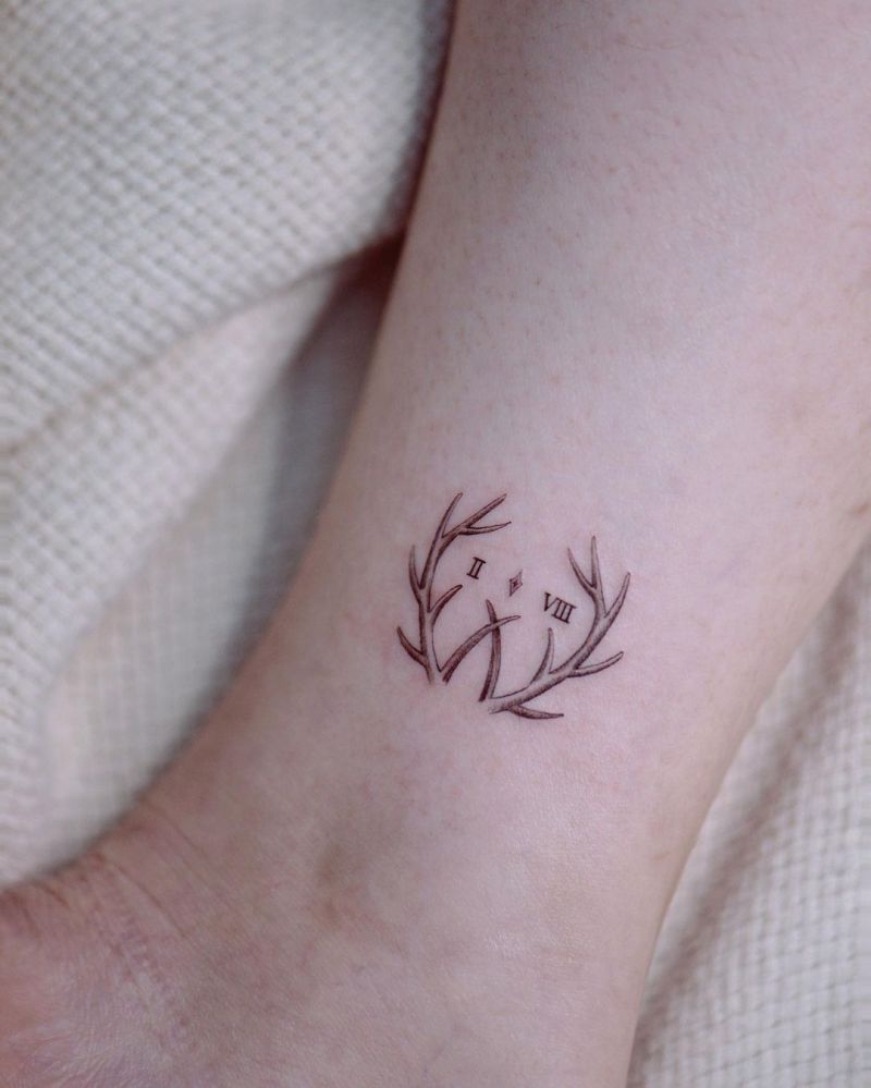 30 Pretty Antler Tattoos to Inspire You