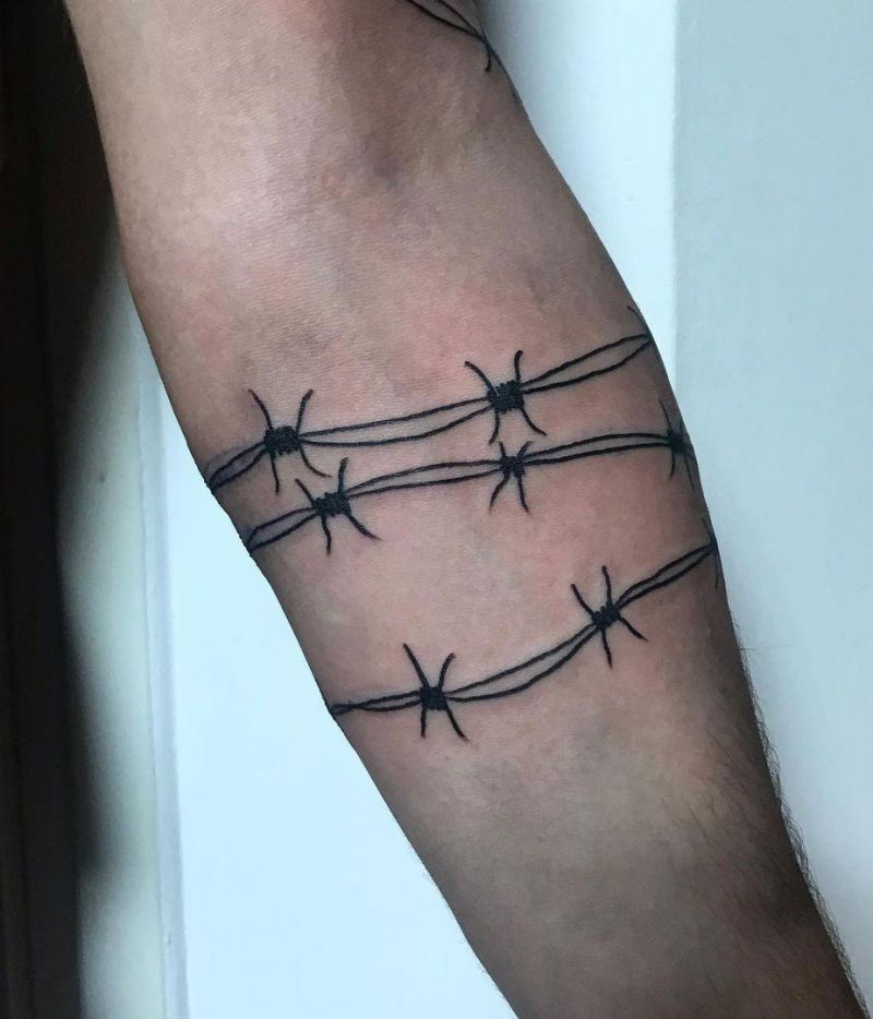 30 Pretty Barbed Wire Tattoos You Must Try