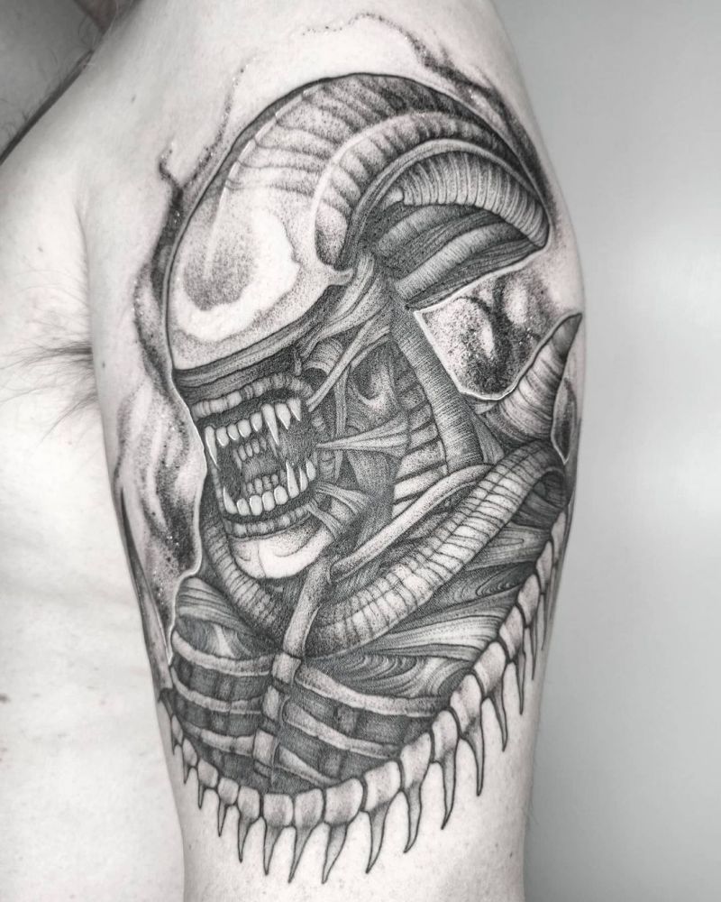 30 Unique Facehugger Tattoos for Your Inspiration