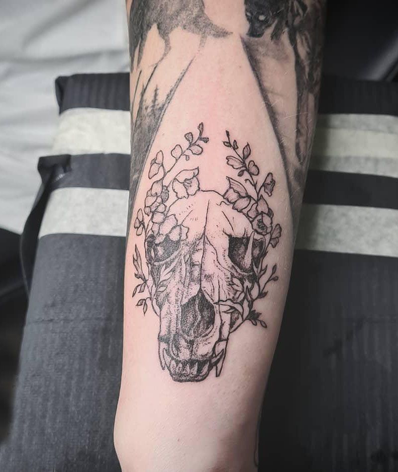 30 Pretty Wolf Skull Tattoos You Must Try