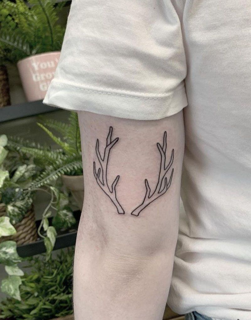 30 Pretty Antler Tattoos to Inspire You