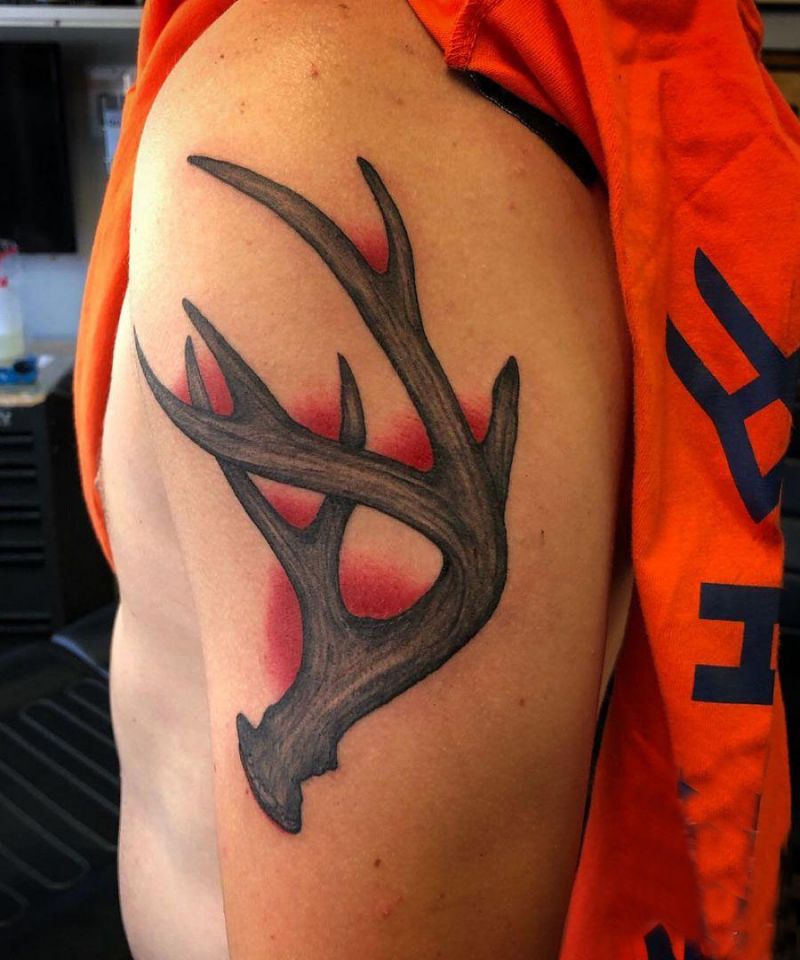 30 Pretty Antler Tattoos to Inspire You