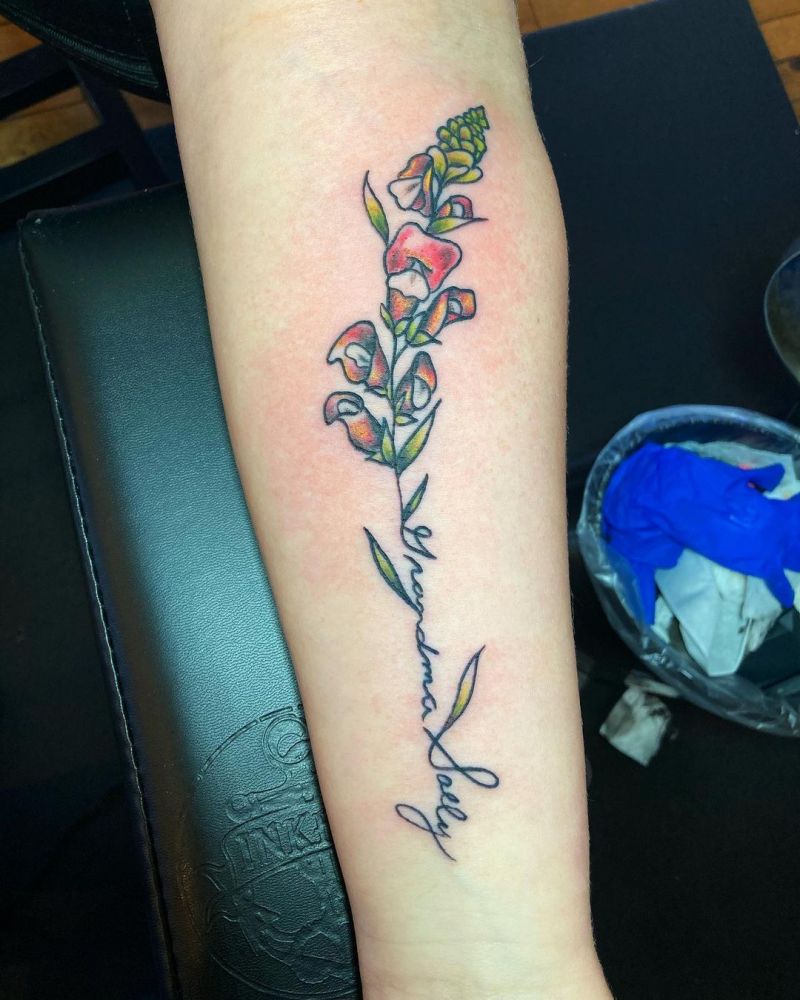 30 Pretty Snapdragon Tattoos to Inspire You