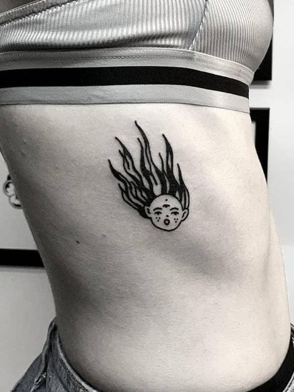 30 Pretty Comet Tattoos You Can Copy