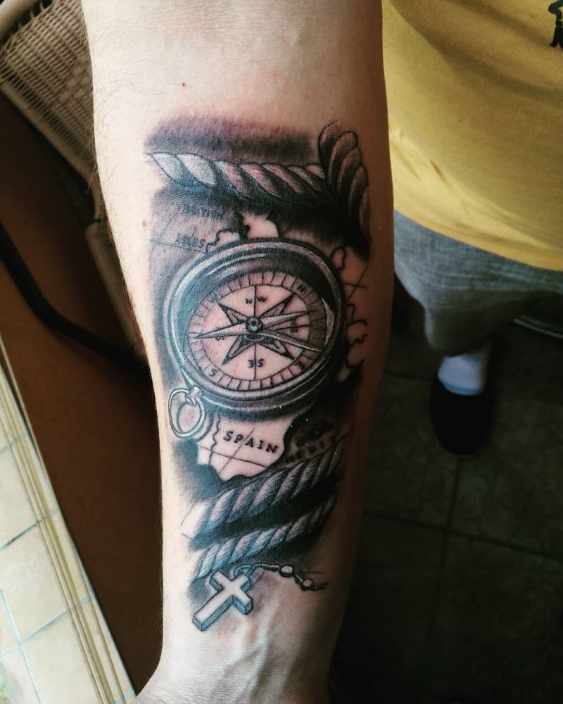 30 Pretty Compass and Map Tattoos You Will Love