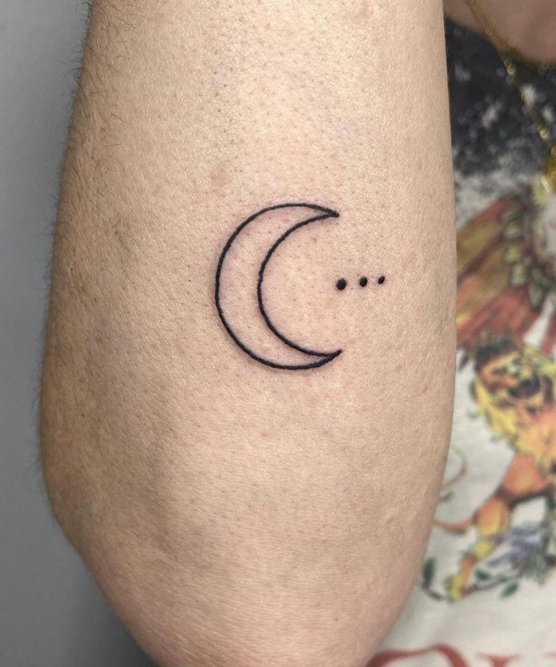 30 Pretty Crescent Moon Tattoos You Can Copy