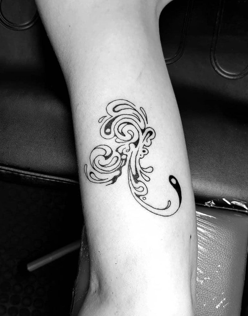 30 Pretty Swirl Tattoos to Inspire You