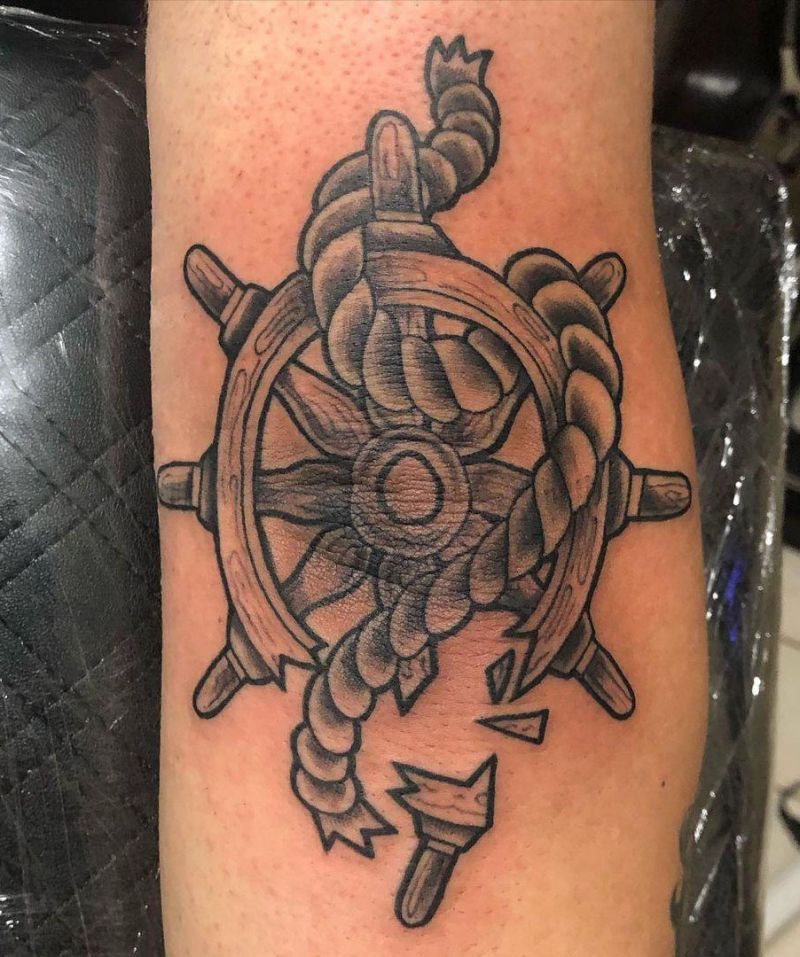 30 Pretty Ship Wheel Tattoos You Can Copy