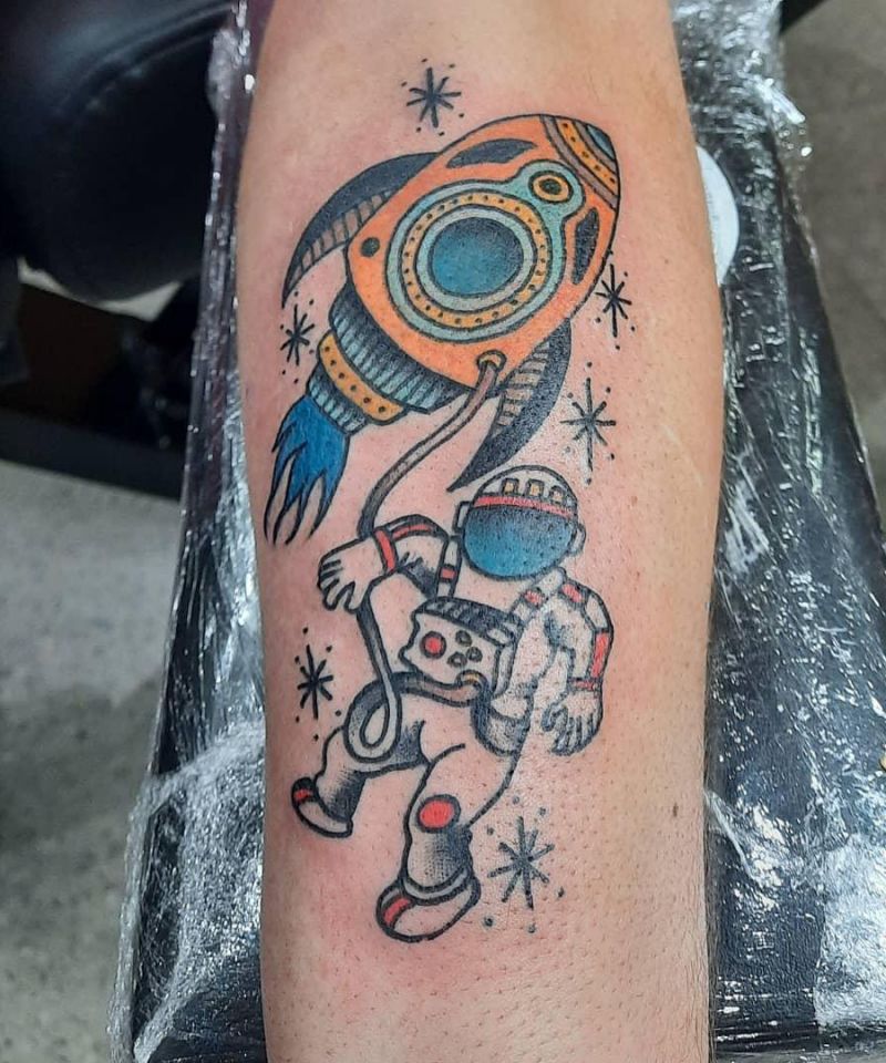 30 Pretty Astronaut Tattoos You Must Try