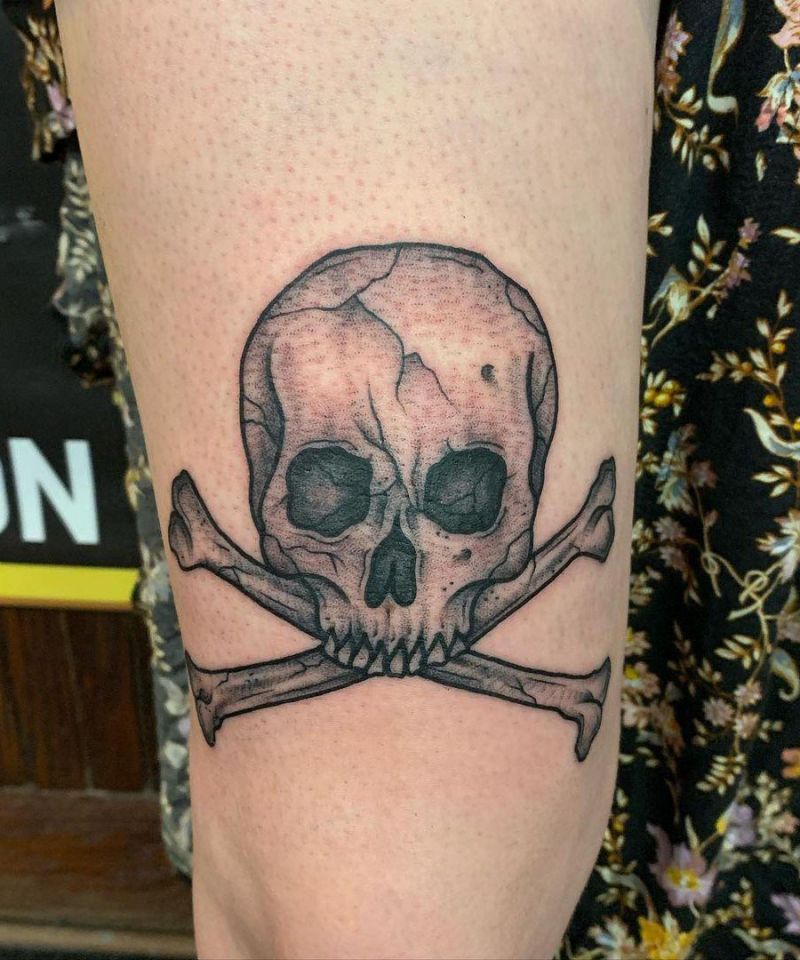 30 Gorgeous Skull and Crossbones Tattoos You Can’t Miss