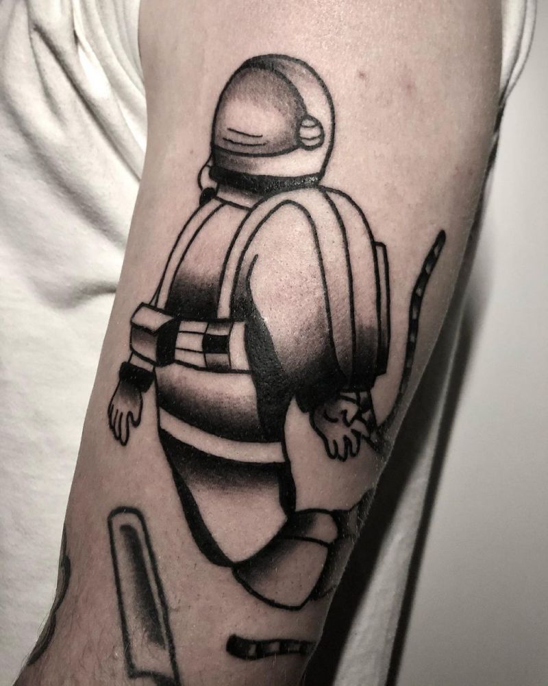 30 Pretty Astronaut Tattoos You Must Try