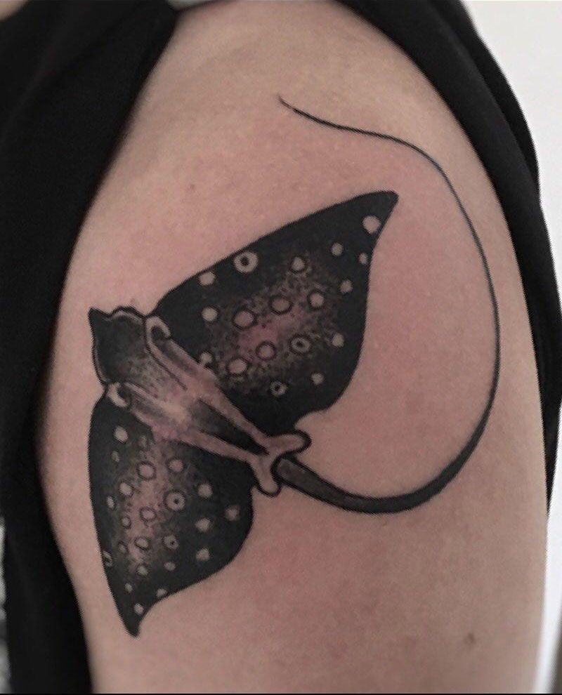 30 Pretty Eagle Ray Tattoos for Your Inspiration