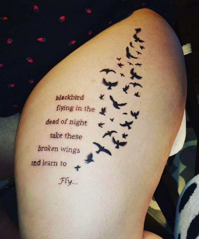 30 Pretty Flying Birds Tattoos to Inspire You