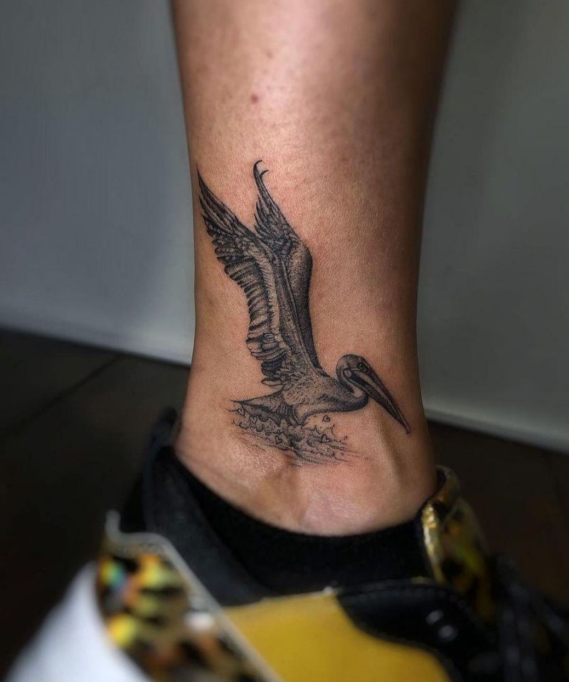 30 Pretty Pelican Tattoos You Can’t Miss