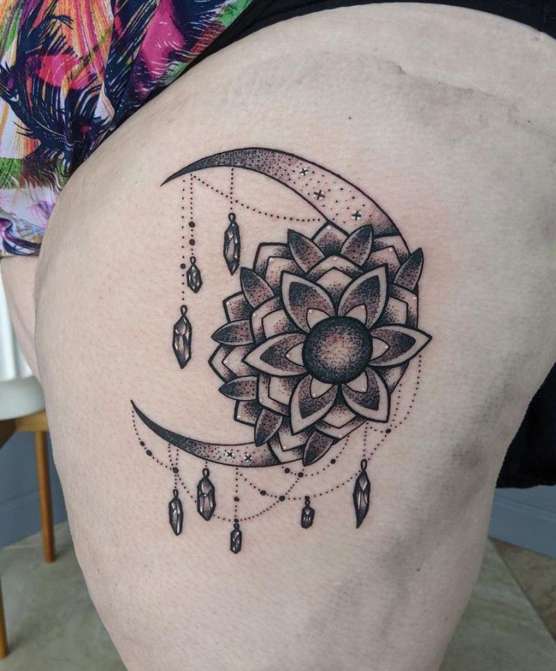 30 Pretty Crescent Moon Tattoos You Can Copy