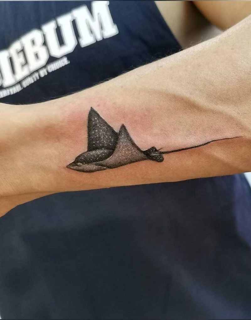 30 Pretty Eagle Ray Tattoos for Your Inspiration