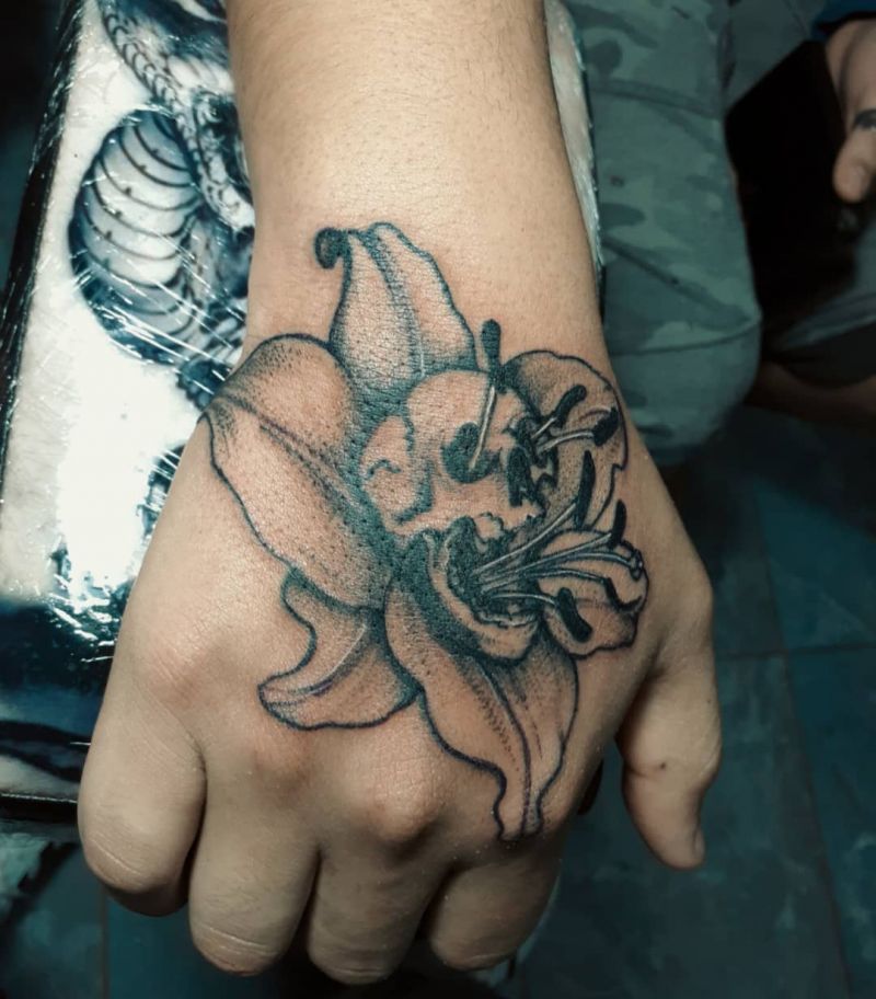 30 Unique Flower Skull Tattoos You Can Copy