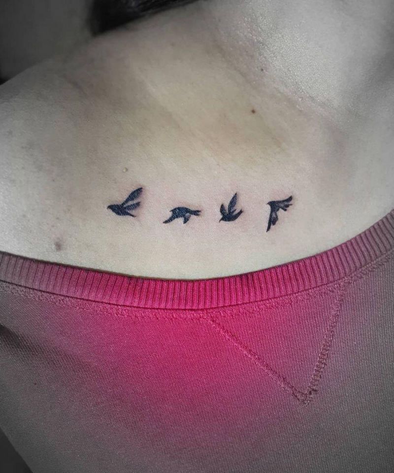 30 Pretty Flying Birds Tattoos to Inspire You