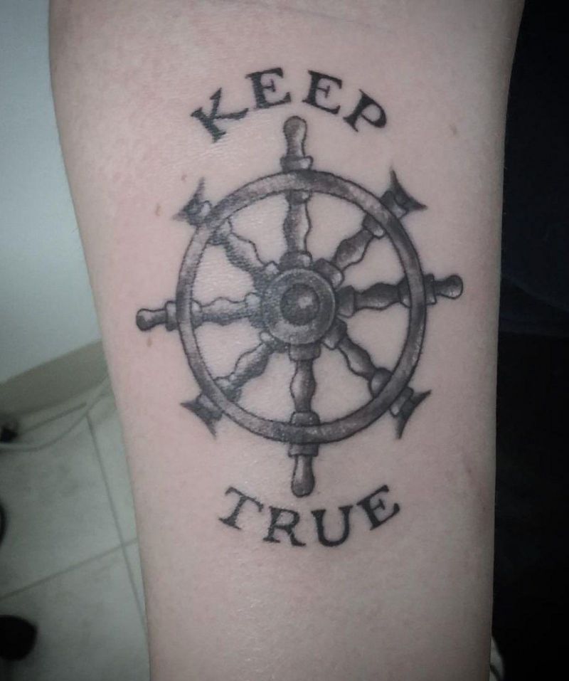 30 Pretty Ship Wheel Tattoos You Can Copy