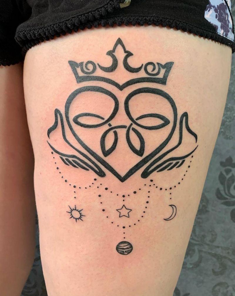 30 Pretty Claddagh Tattoos You Must Love