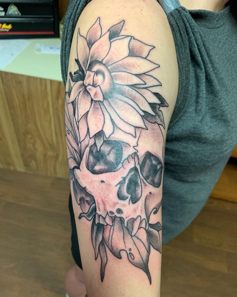 30 Unique Flower Skull Tattoos You Can Copy