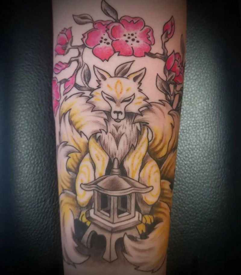 30 Pretty Kitsune Tattoos You Can Copy