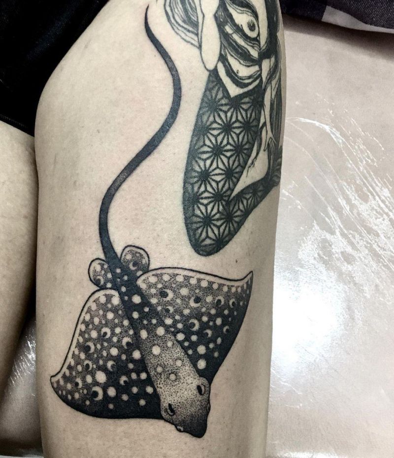 30 Pretty Eagle Ray Tattoos for Your Inspiration