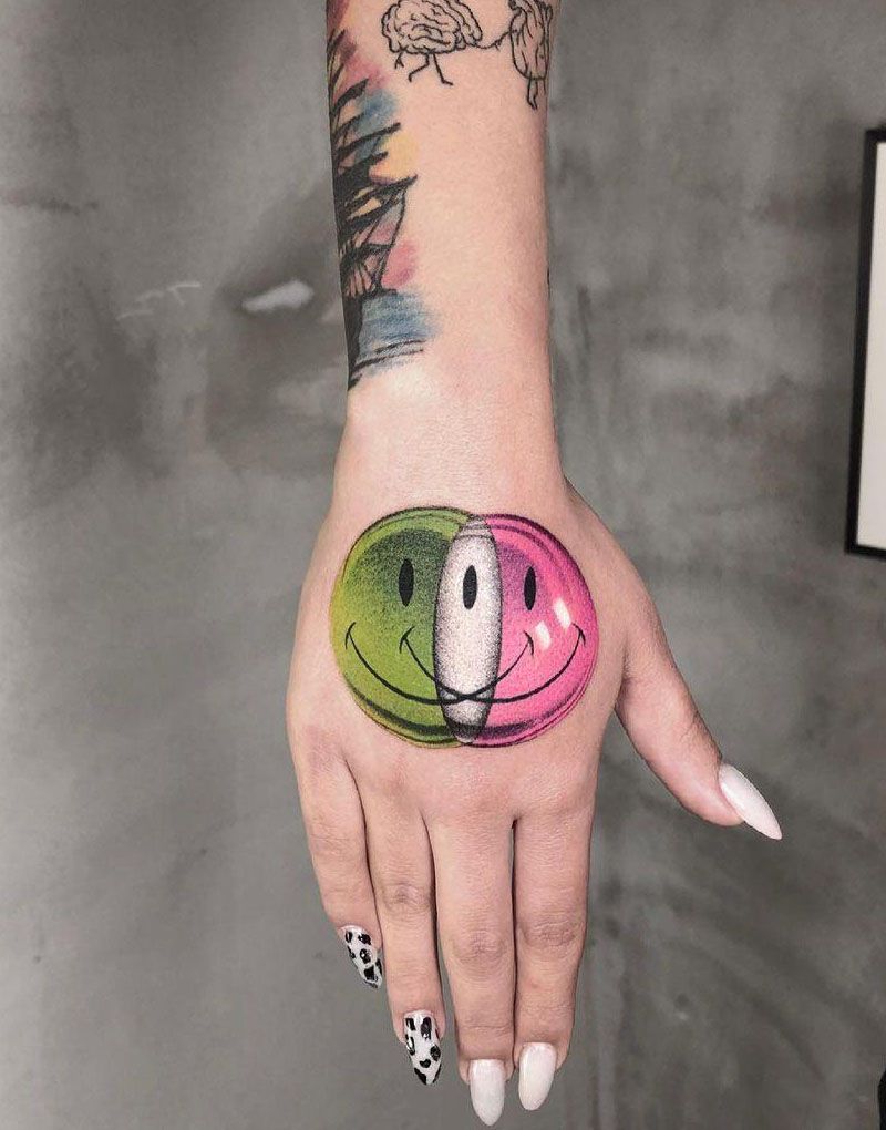 30 Pretty Smiley Face Tattoos You Can Copy