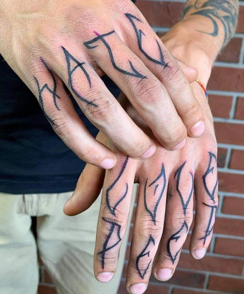 30 Perfect Knuckle Tattoos for Your Inspiration