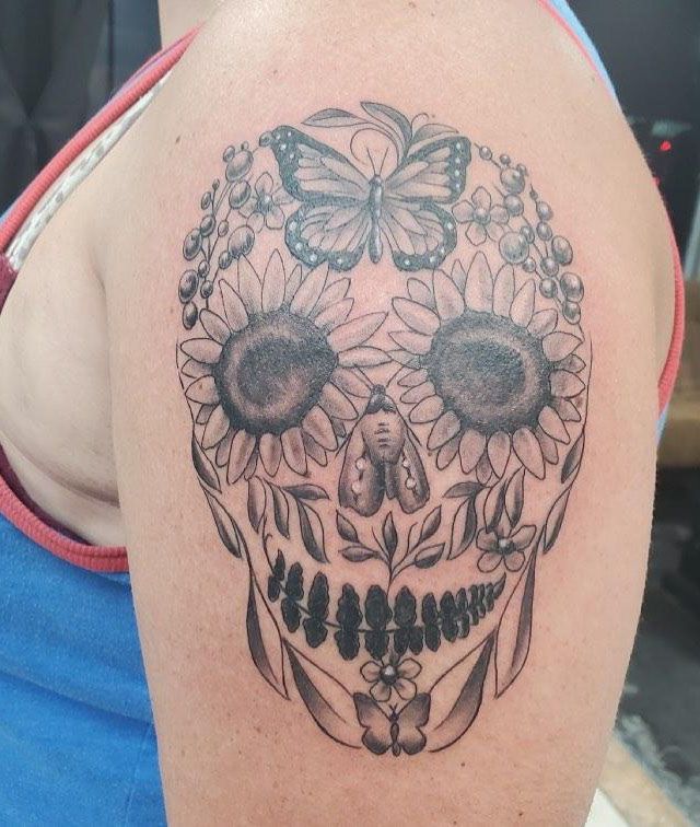 30 Unique Flower Skull Tattoos You Can Copy