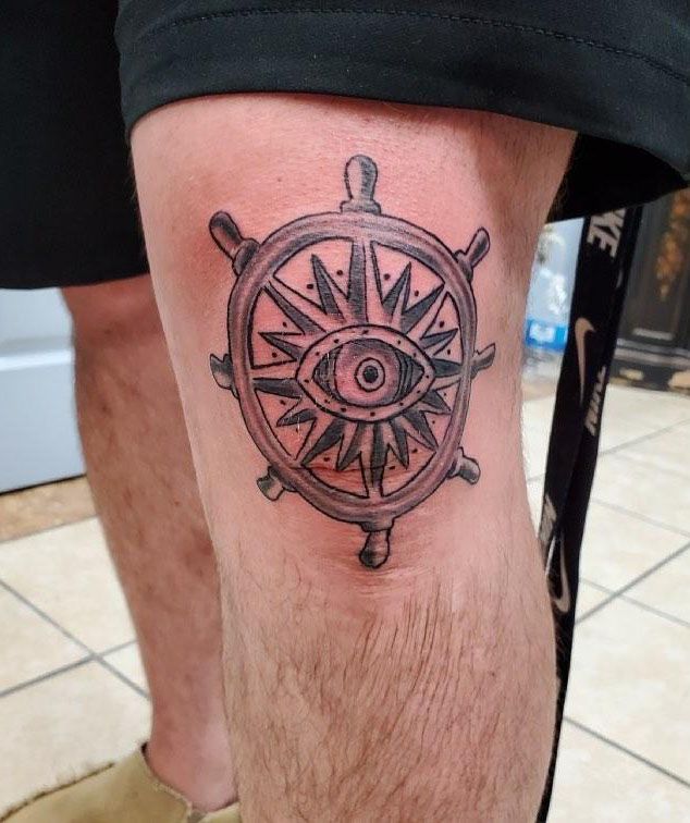 30 Pretty Ship Wheel Tattoos You Can Copy