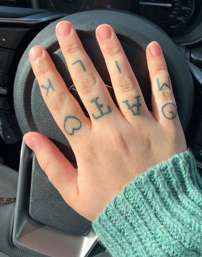 30 Perfect Knuckle Tattoos for Your Inspiration