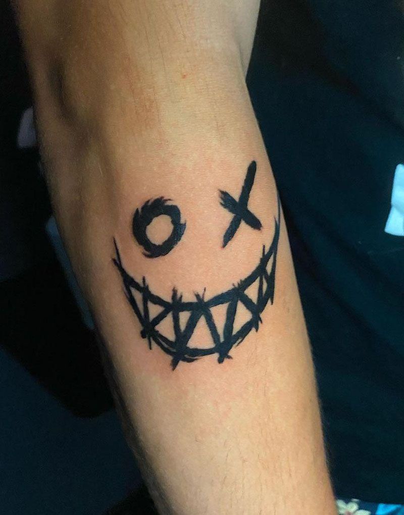 30 Pretty Smiley Face Tattoos You Can Copy