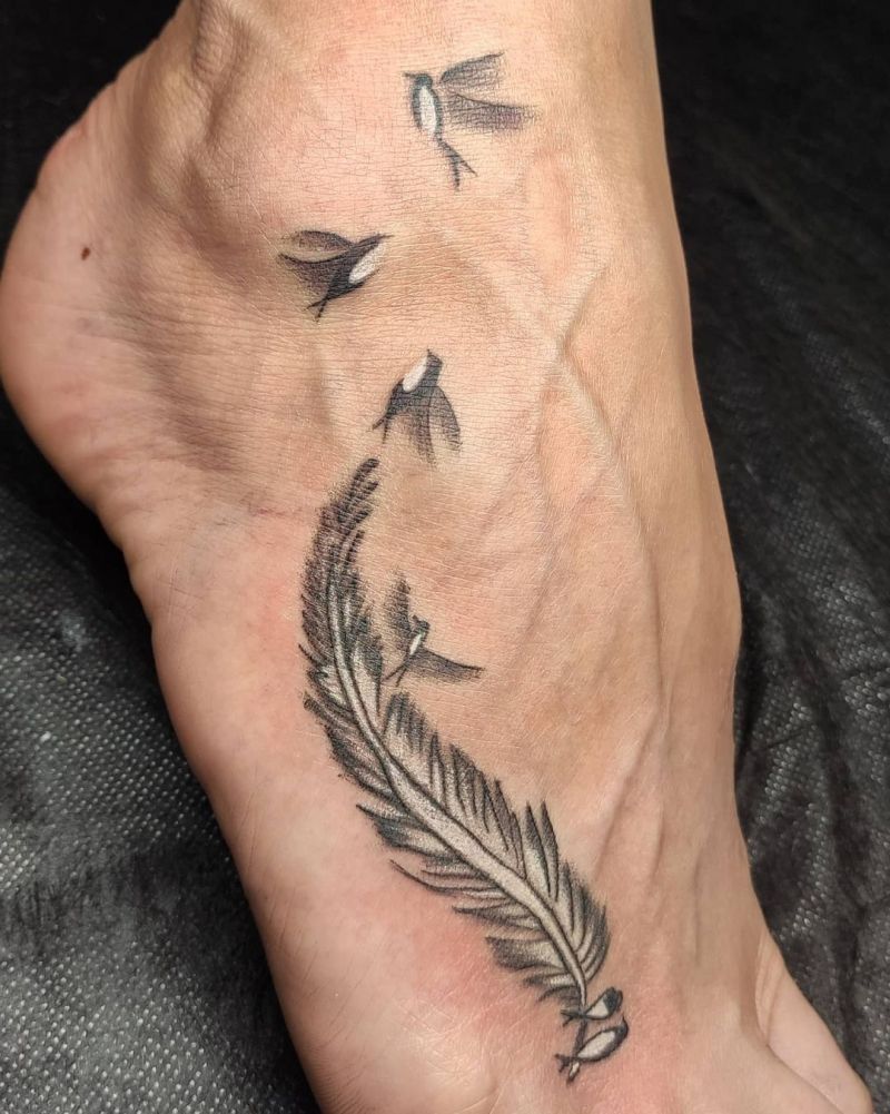 30 Pretty Flying Birds Tattoos to Inspire You